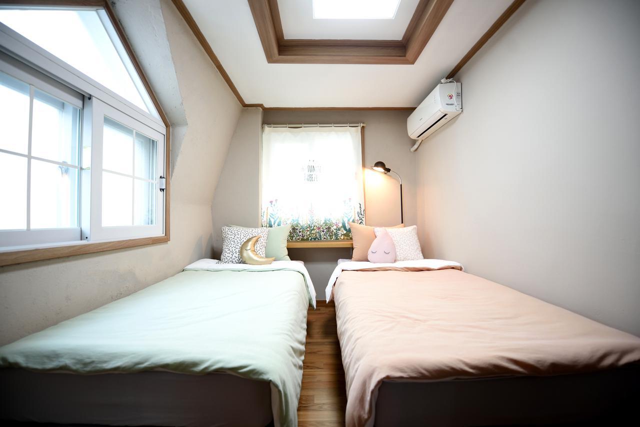 The One Hostel Hongdae In Seoul - Foreigner Only Eksteriør billede